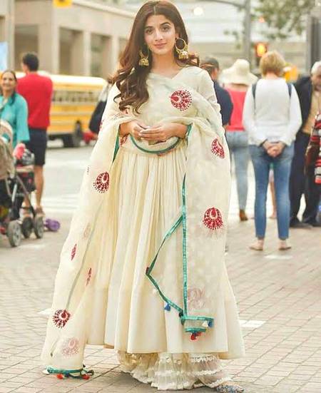 Mawra hocane...