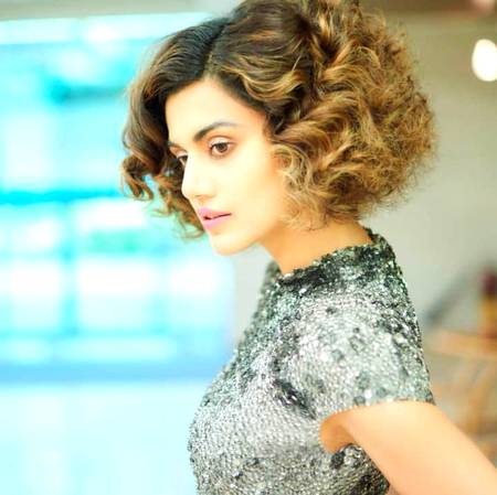 Tapsee panu...