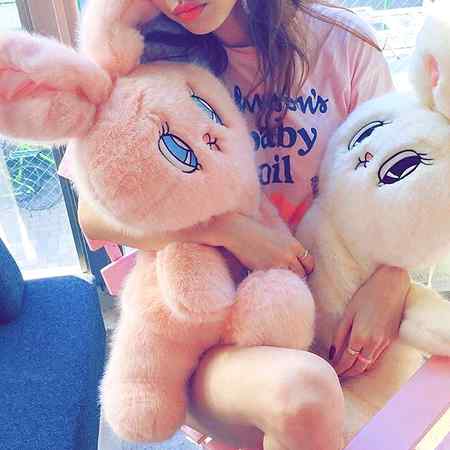 GOoD Wali  LOVEly Wali EVenGg😍😍😍