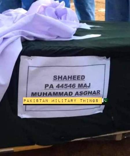 In the Name of Those Who Dead with Their Boots On.🙂
Major Muhammad Asghar Shaheed.🇵🇰
Rest in Peace Sir, there are fewer better ways for a man to go than to depart while wearing your nation's colors, forever and ever indebted.😘🇵🇰