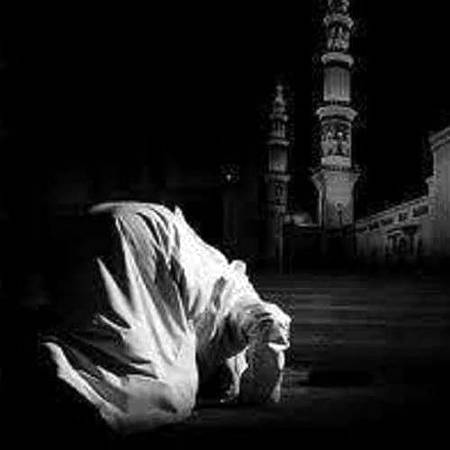*نشانِ سجدہ سجا کر غرور نہ کر*وہ نیتوں سے نتیجے نکال لیتا ہے*

꧁͜͡꧂ ꧁͜͡꧂