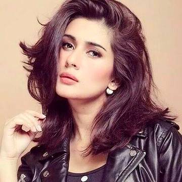 Kubra khan