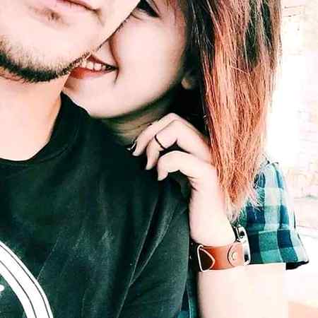 Tu is qadar mujy ___apny qreb lgta hai... 
Tujy alag sochon ___to ajeb lgta hai....
Ye dosti ye chahten ye muhbt ye kiya hai....
  To tu mujy ____mera nseb lgta hai...😍😍❤