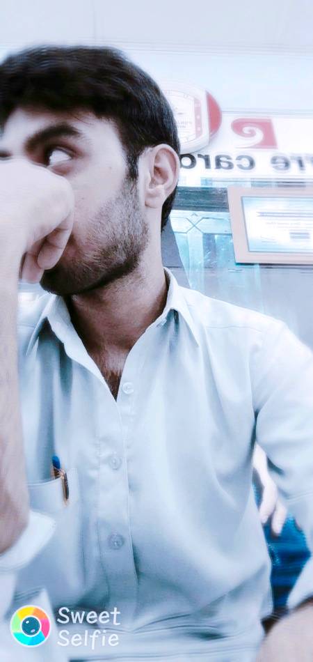 Suno👉ghum zady hath chumty hn mery 😏muhabbat bhulny ka hunar sikhata Hu🤟