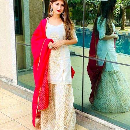 Arishfa khan...