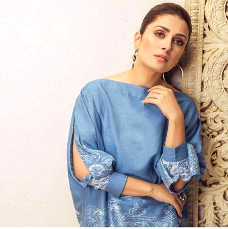 Ayeza khan