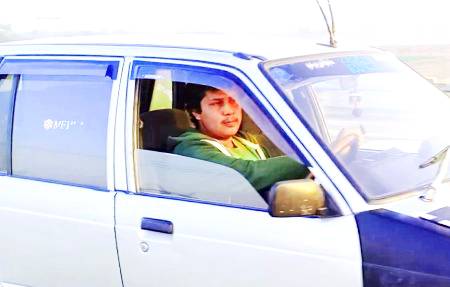 دل اُٹھ سا گیا اس بے وفا دُنیا سے
دوست
یہاں مقصد کی منزلیں ہیں  اور مطلب کی دوستیاں😐😐😐😐
