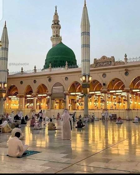 Words are not able to explain the beauty of masid Nabvi😍