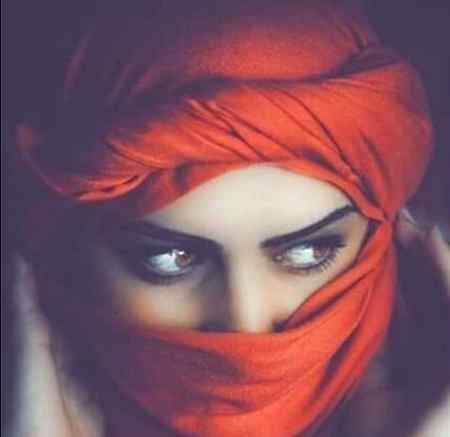 وہ میری آنکھوں کی تحریر پڑھ نہ پایا

جو کہہ رہا تھا کہ تعلیم یافتہ ہوں میں🖤💔💔