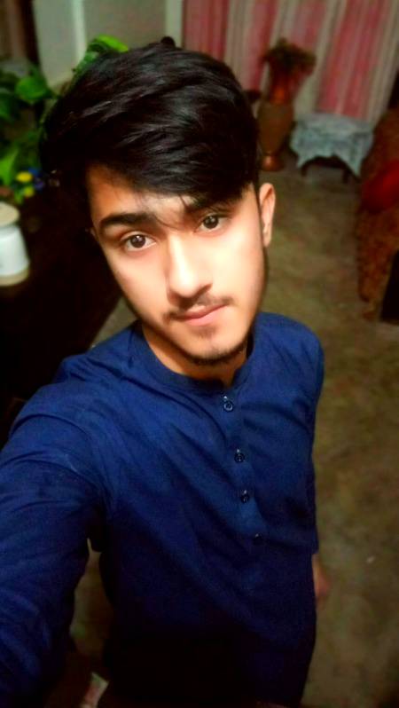 Hum Bury Log Hain Sahib Bury Waqt Mein Kam Ayngyyy 😎😎😎😎