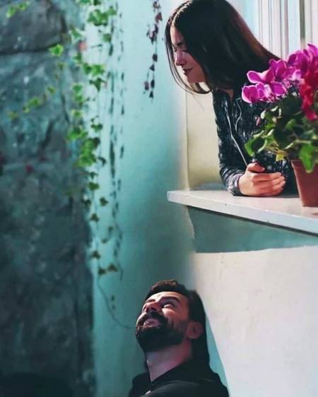 میں تم سے کیسے کہوں اے میرے مہرباں
توں ہی علاج ہے میری ہر اداسی کا💚