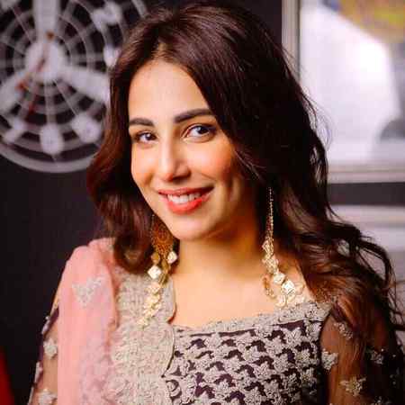 Ushna shah 🔥👌🏻