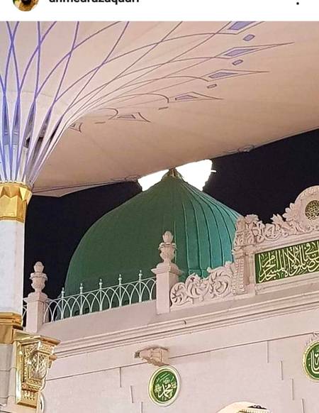 گردابِ بلا میں پھنس کے کوئی  طیبہ کی طرف جب تکتا ہے
سلطانِ مدینہﷺ خود آکر کشتی کو ترایا کرتے ہیں