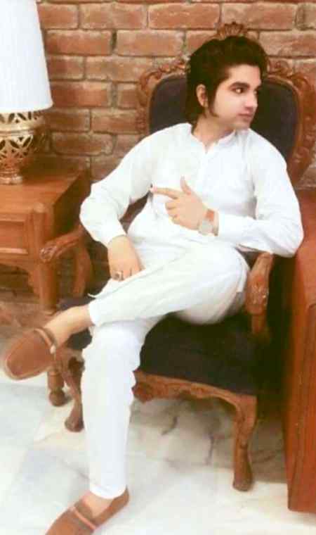 .q4 jumma Muabrk Hu Allah Pak AP Sabh Ko Khush Rakhy