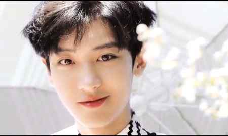 Chanyeol,,,Exo korean band boy love it❤❤❤❤🌹🌹🌹🌹🌹