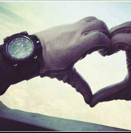 ﺍﺱ ﺩﻧﯿﺎ ﻣﯿﮟ ﺟﺘﻨﺎ ﺍﮨﻢ ﺗﻤﮩﺎﺭﺍ ﻋﻤﻞ ﮨﮯ . ﺍﺱ ﺳﮯ ﮐﮩﯿﮟ ﺯﯾﺎﺩﮦ ﺍﮨﻢ ﺗﻤﮩﺎﺭﮮ ﺳﻮﭼﻨﮯ ﮐﺎ ﺍﻧﺪﺍﺯ ﮨﮯ ۔ ﺯﻧﺪﮔﯽ ﮐﺎ ﮨﺮ ﺍﻃﻤﯿﻨﺎﻥ ﺍﻭﺭ ﺧﻮﺷﯽ ﻣﺜﺒﺖ ﺍﻧﺪﺍﺯ ﻓﮑﺮ ﻣﯿﮟ ﭘﻮﺷﯿﺪﮦ ﮨﮯ ۔ ﺟﺲ ﺷﺨﺺ ﮐﮯ ﭘﺎﺱ ﻣﺜﺒﺖ ﺳﻮﭺ ﮐﺎ ﺳﺮﻣﺎﯾﮧ ﻧﮩﯿﮟ ﺍﺱ ﮐﺎ ﮐﻮﺋﯽ ﻋﻤﻞ ﺍﺳﮯ ﺧﻮﺷﯽ ﺍﻭﺭ ﮐﺎﻣﯿﺎﺑﯽ ﻧﮩﯿﮟ ﺩﮮ ﺳﮑﺘﺎ ۔ ﮨﻤﯿﺸﮧ ﻣﺜﺒﺖ ﺳﻮﭼﯿﮟ۔