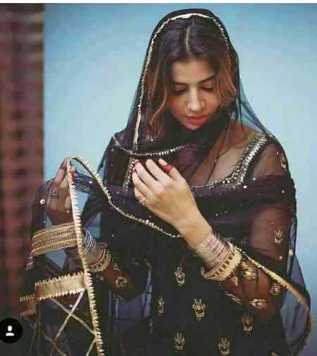 بہت درد چھپے ہیں رات کے ہر پہلو میں اچھا ہو کے کچھ دیر کے لیے نیند آجائے
💔💔🖤🖤🥀🥀