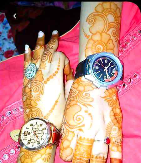 عید آئی اور آ کر چلی بھی گئی مگر
میری آ نکھیہ!تجھ کو تلاشتی رہیں۔