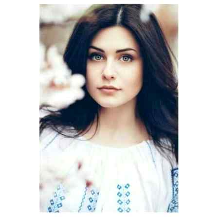 اداسیاں چلی آتی ہیں شام ڈھلتے ہی 😒😒
ہمارا دل کوئ تفریح کا مقام ہے کیا 🖤😶