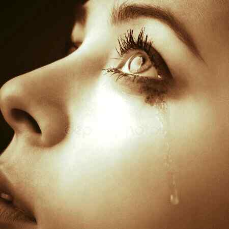 تیرے کچھ خواب جنازے ہیں میری آنکھوں میں
وہ جنازے جو کبھی گھر سے اٹھائے نہ گئے