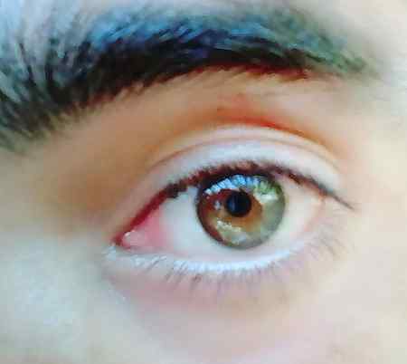 بدلتے موسم اور بدلتے لوگ بہت تکلیف دیتے ہیں___ 💔🍁🍂🍁