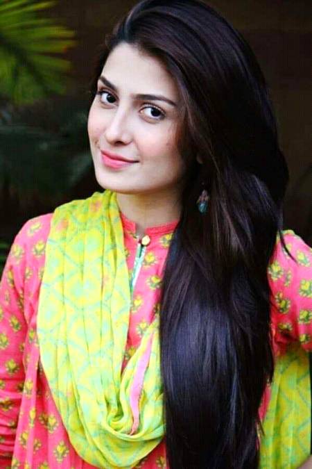 Ayeza Khan