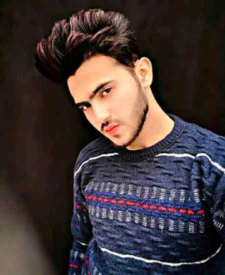 Hans KY subko hansao🤗 naa mein kasiko rullao 😥😔asa yaaro me agllaa sa hon 🤭😘 naa kassi KY derd 💘💔ki wajha bano na kassiky aankh ka aanso😥 bano Hain ye Dua rub 😘sy😍 mein Sbky hoontoo ki muskaan bano😊