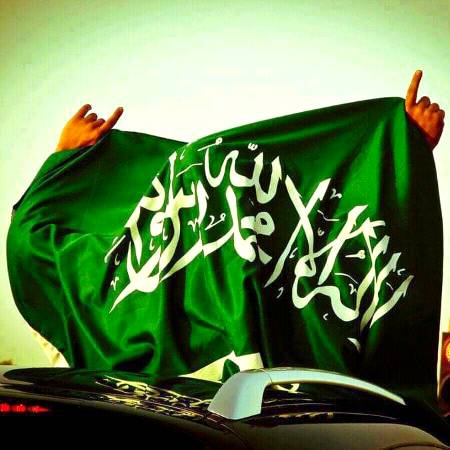 "دنیا میں سب سے زیادہ مطمئن وہ لوگ ہیں جنہیں اپنے معاملات اللّٰہ تعالیٰ کے سپرد کرنے کی عادت ہو"!🌸❤
💕💯