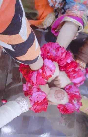 Love with flowers 🤗🤗😘😘🌹🌹