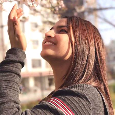*سنا ہے وہ بچھڑ کر بھی نہال ہے کمال ہے*
*میرے تو ہو گے ہیں دو جہاں ادھر ادھر*
