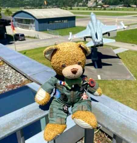 To success in life... You need two things... Ignorance and Confidence..❤️😎