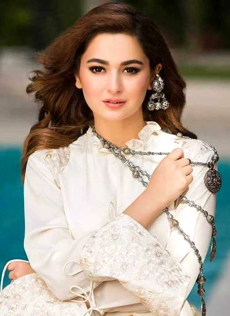 Dimple queen hania amir like 🔥