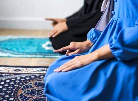 مرد کی اتنی وفا کافی نہیں ۔۔۔۔؟؟
کہ 4 کا حق رکھتے ہوئے بھی زندگی اک پر گزار دے