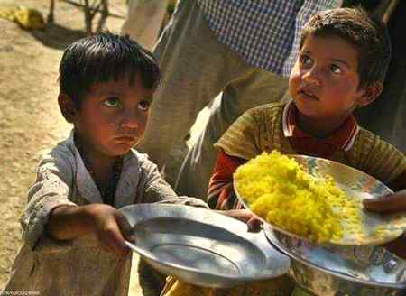 تماشہ یہاں عشق ہی نہیں کرتا،،
اس پیٹ نے بھی دی ہیں رسوائیاں بہت