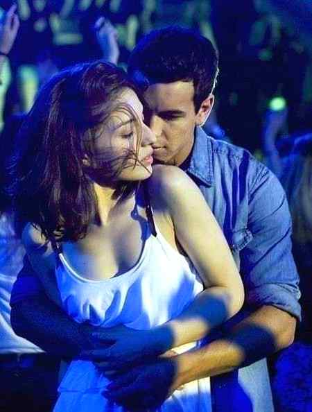 🐾✨🔥"-

"-چلو اچھا ہوا وہ کسی اور کا ہو گیا !!!💔
ختم ھوئ فکر اسے اپنا بنانے کی✨⚠👌

Saad writz👣"-👑