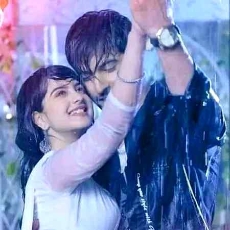 Ab kaya fiyda iss barish k brsny ka
wo loog he chor gay jo badal girjny sy galy lag jaya krty thy.m3
Happy Rim Jhim☔🌂☔☔☁⛅