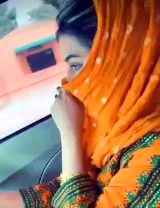 مزاق  اب  کس   سے  کریں  صاحب 💯👎🥀

پرانے  یار  اب  احترام  مانگتے  ہیں 💯👎🥀