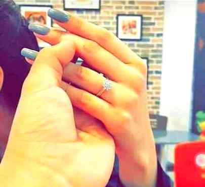 Tary hath mai maira hath ho Or yh sari donya jal kr hak ho 🔥🔥💝💝 love fahim