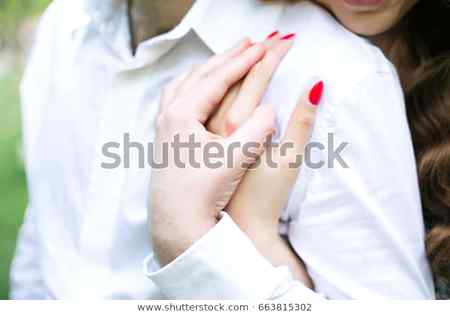 وہ اچھا ہے تو بہتر بُرا ہے تو بھی قبول
😷❤️🌹
مزاجِ عشق میں عیبِ یا ر نہیں دیکھے جاتے❤F❤🔥🔥