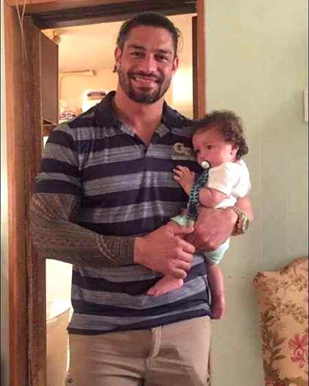 مسکرانے کے زمانے- گزر گے صاحب 💔❤
ایک شخص دفنا گیا میرے شوق بھی میرے ذوق بھی💔
Reigns with his daughter ❤🕷
