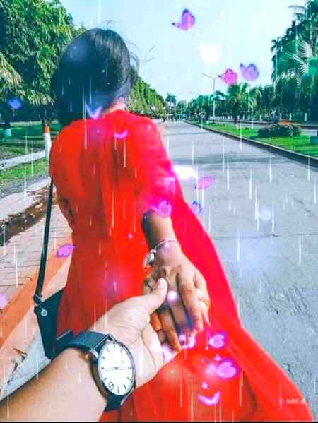 ہم تو روٹهے تهے کہ وہ خود منا لیں گے اپنا سمجھ کر*

*ہم کو کیا خبر تهی کہ ان کو بہانا مل جاۓ گا ہم کو بهول جانے کا💔💔💔💔