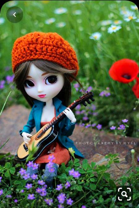 Is pic py koi Song Bolo Kon sa fit aay ga