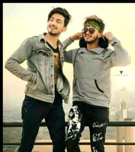 Mr. Faisu sheikh and Hasnain Khan sho cute 😍