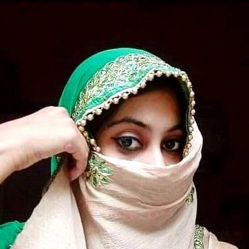 وہ مجھ سے دور میں خوش ہے تو دور رہنے دو انھیں
مجھے اپنی چاہت سے زیادہ انکی مسکراہٹ عزیز ھے
