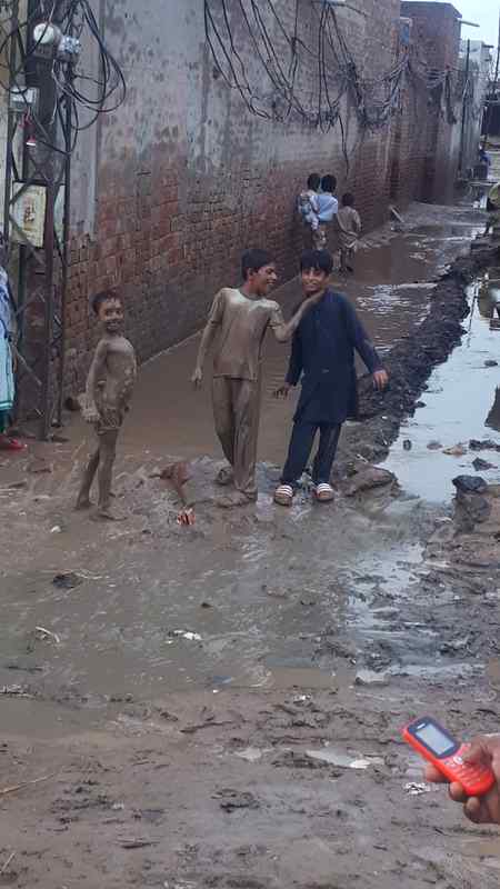 Ye gess karo ky kis din esa veiw banta hain or ye mery gaon ka biew hain