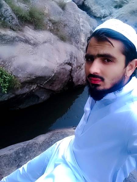 🏵️🌼💐💮💮🥀🌹