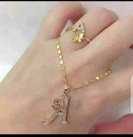 ____🥀🌸😢      

      •°~ یہ دنیا بہت رنگین ہے سائیں✨
     •°~ اور میں شیدائی سیاہ رنگ کا✌
.
.saji