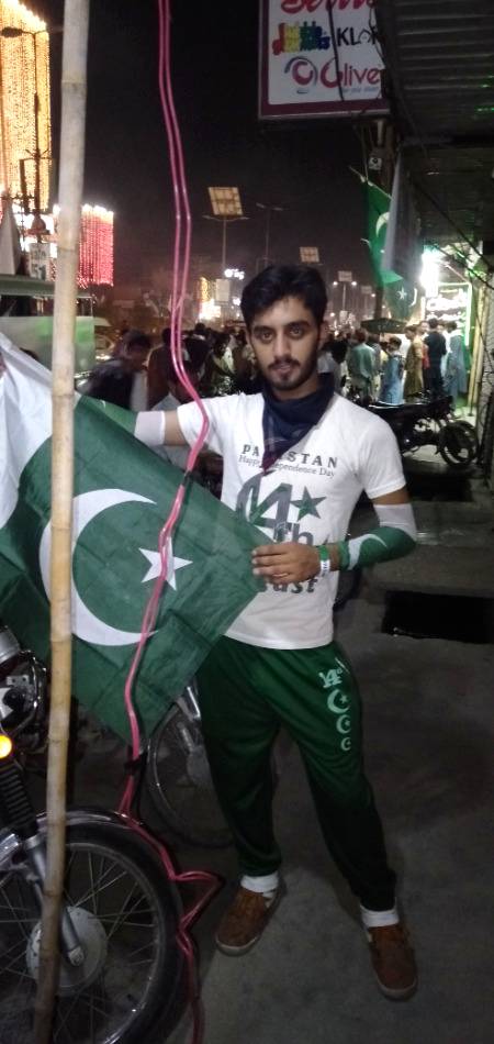 Hayee sadqy m b pakistani Hu. 😍😍🙈🙈