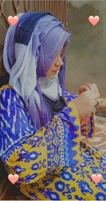 Kuch aqal k mutawalay,k much ishq k deewanay
Parwaz Kahan tuk hay kiski khuda Jana
My sweet bestie Huma