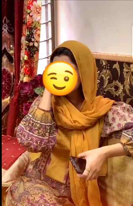 ہم نیند کے زیادہ شوقین تو نہیں فرازؔ 
 کچھ خواب نہ دیکھیں تو گُزارانہیں ہوتا۔